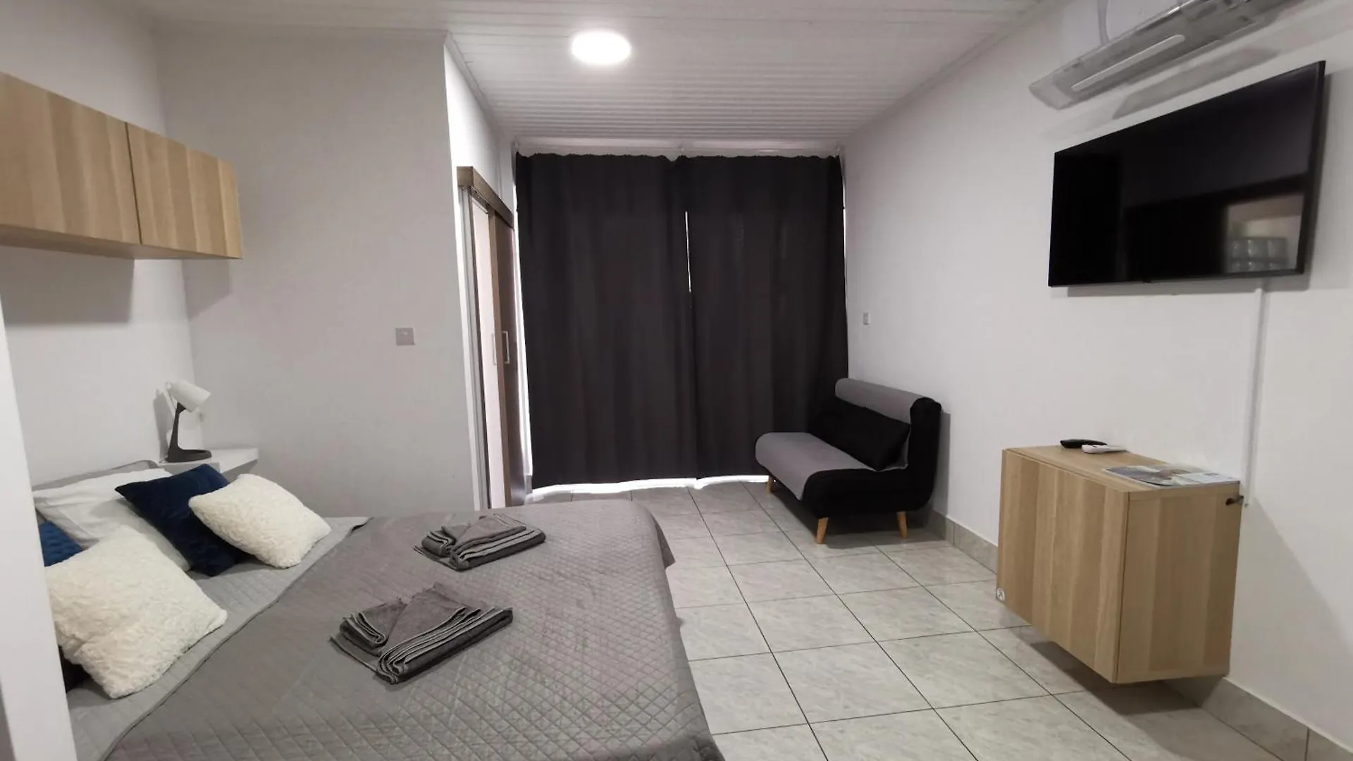 Freminore Eden Studio Aya Napa Daire